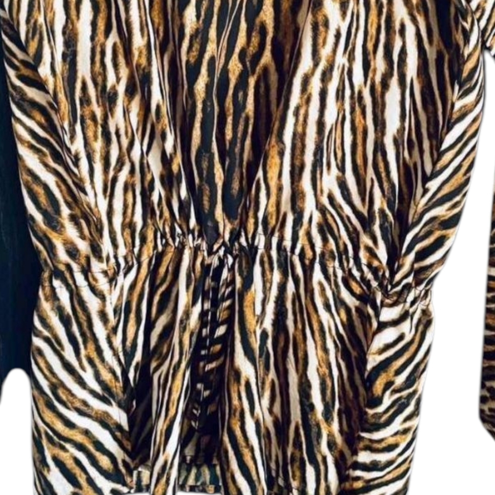 Michael KORS Animal Print Studded Vneck Tunic Top - Picture 2 of 6